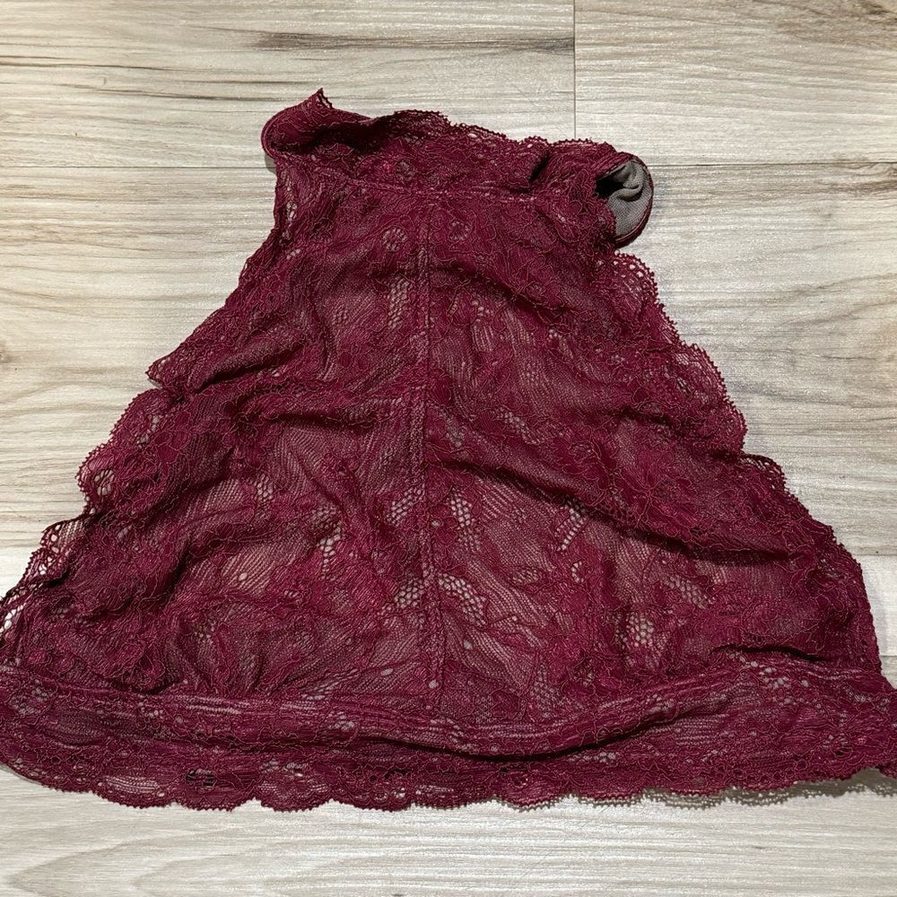 Olivacous Maroon Lace Halter Bralette Women’s Small